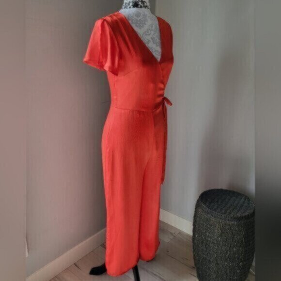 Anthropologie Red Satin Jumpsuit New Size XS - Picture 11 of 16